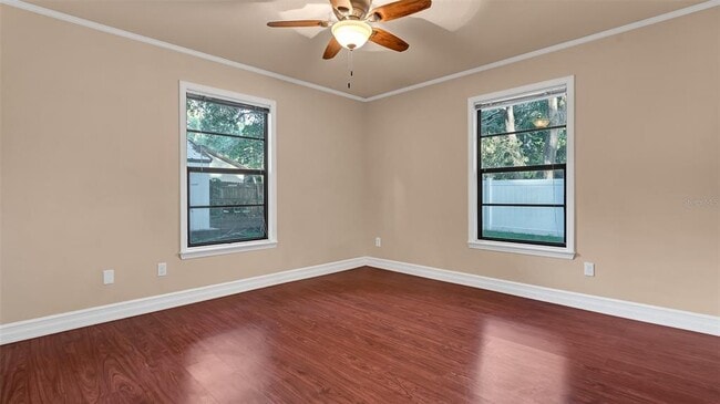 Building Photo - 1800 Poinsettia Ave