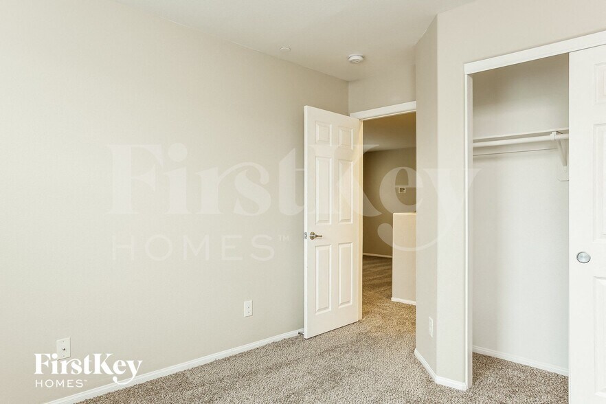 Building Photo - 10236 Ruggles Mansion Ave