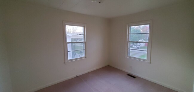 Building Photo - 2 Bedroom House in High Point, NC