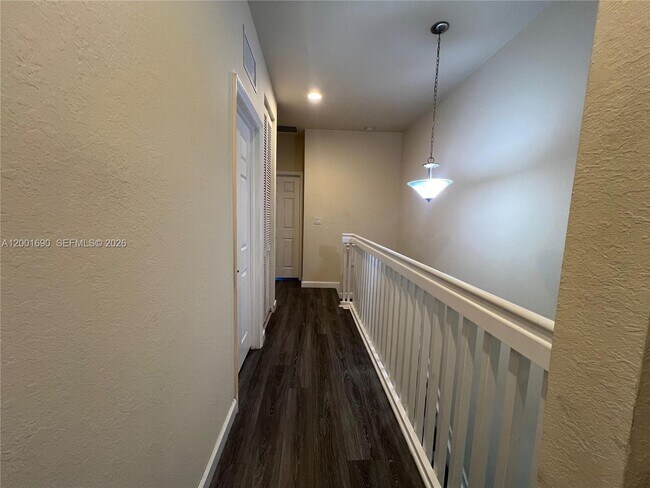 Building Photo - 8913 W 35th Way