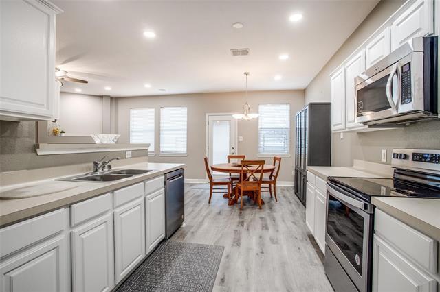 Building Photo - 1521 Creek Springs Dr