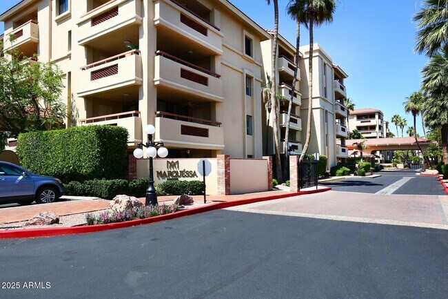 Building Photo - 4200 N Miller Rd