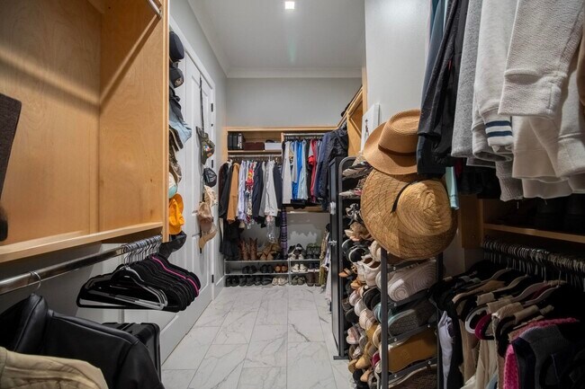 Building Photo - 154 Caraway Dr