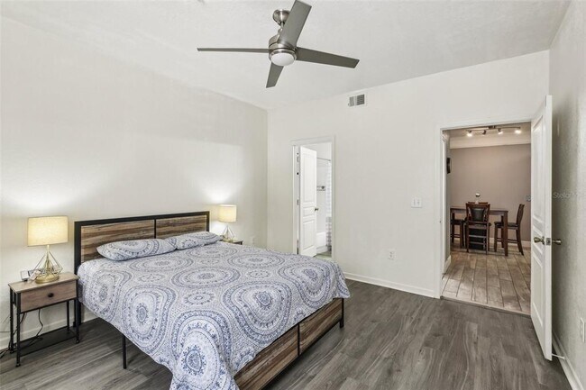 Building Photo - 17104 Carrington Park Dr