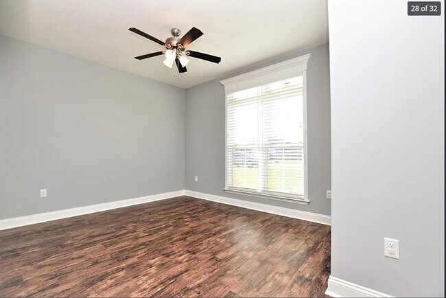 Building Photo - 3948 Crusader Ct