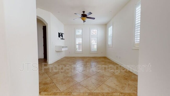 Building Photo - 1349 Piper Pl