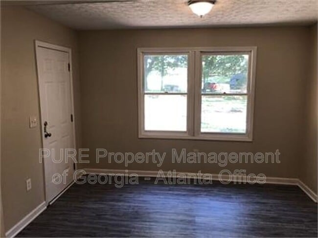 Building Photo - 55 Sunnybrook Dr