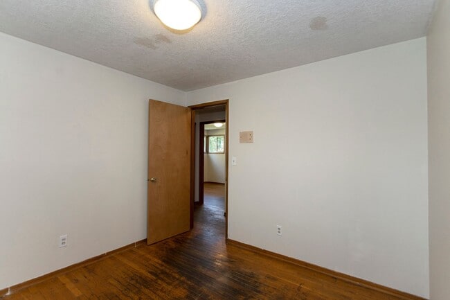 Building Photo - Available Beautiful Single-Level Home with...