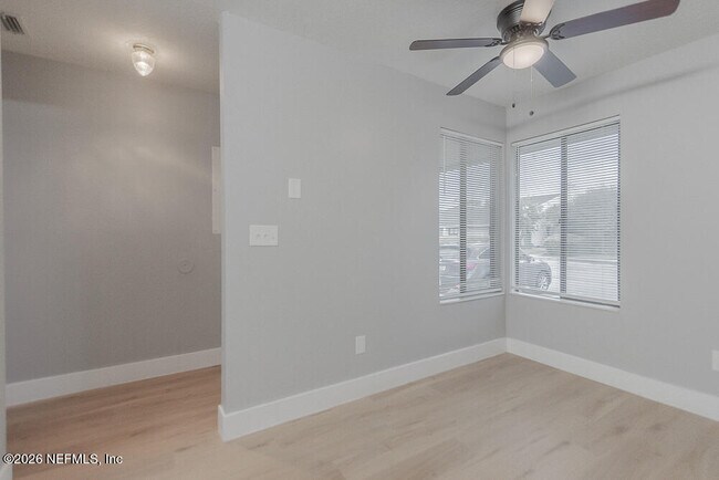 Building Photo - 2131 Sea Hawk Dr