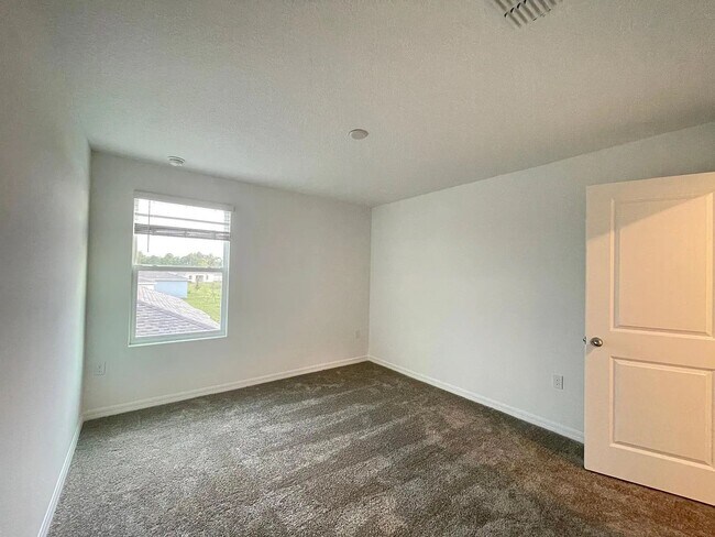 Building Photo - 3931 Willow Brk Dr