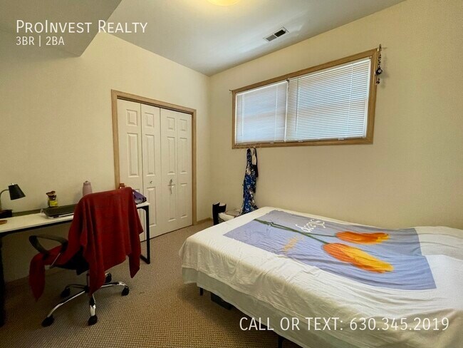Building Photo - 1423 W Cortez-2