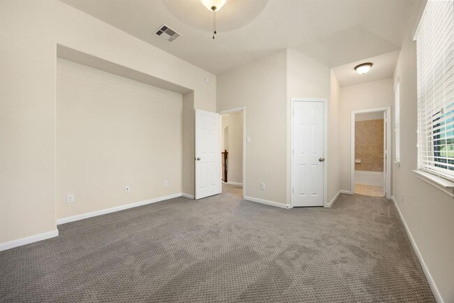 Building Photo - 5822 Crawford Hill Ln