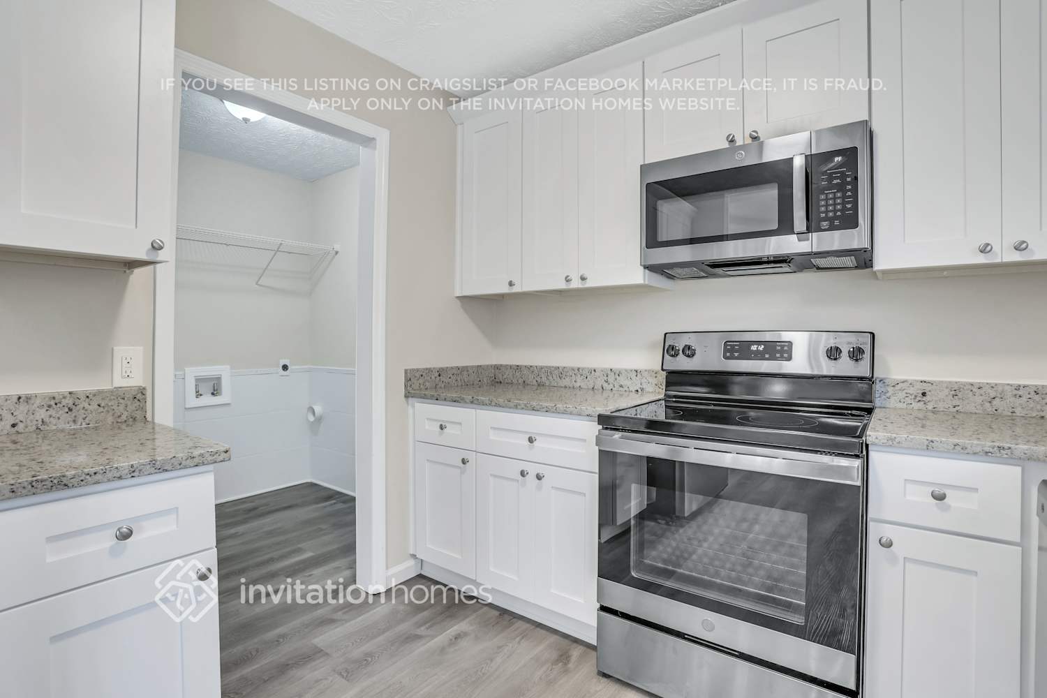 Building Photo - 565 Lakeridge Cir SE