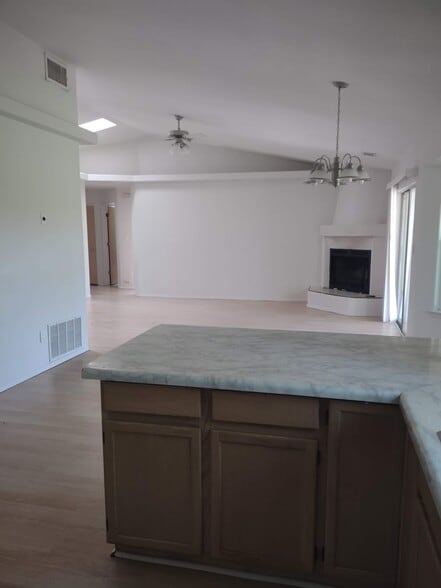 Building Photo - 20 Appaloosa Ln