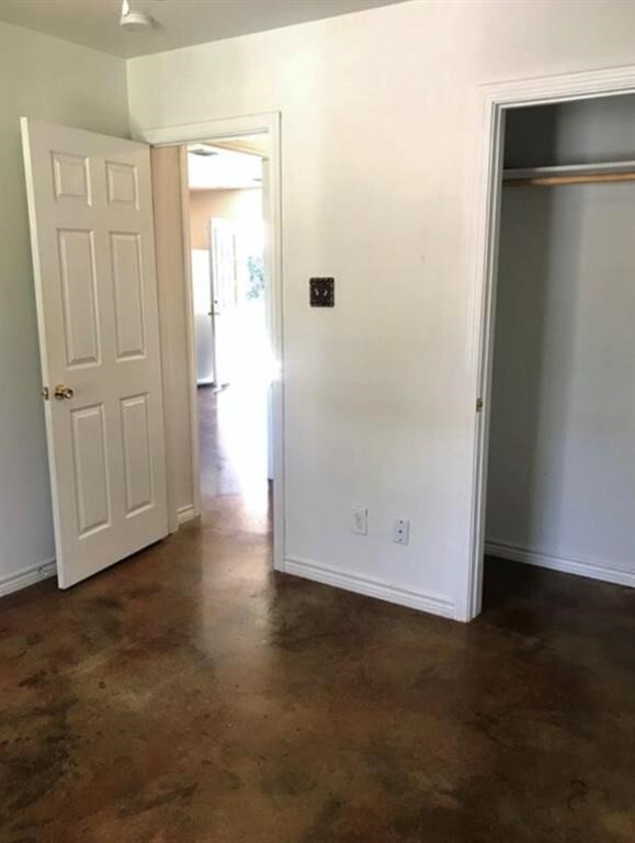 Building Photo - 90 County Rd 2269