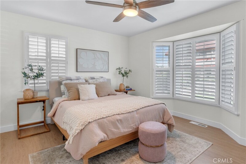 Building Photo - 6261 Homewood Ave