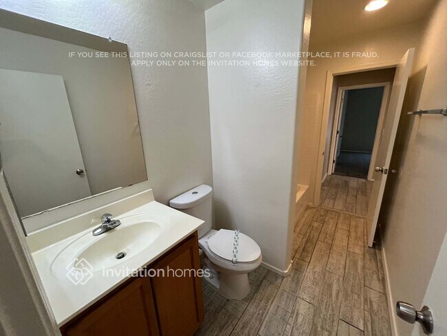 Building Photo - 11310 N 161st Dr