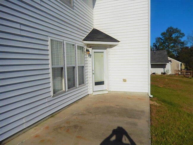 Building Photo - 1421 Springshire Ct