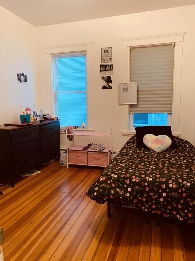 4 bedroom in Boston MA 8 Hesston Terrace Boston MA 02125 Apartment