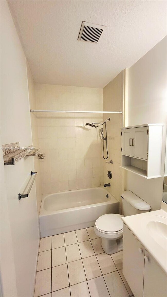 Building Photo - 2234 Coral Reef Ct