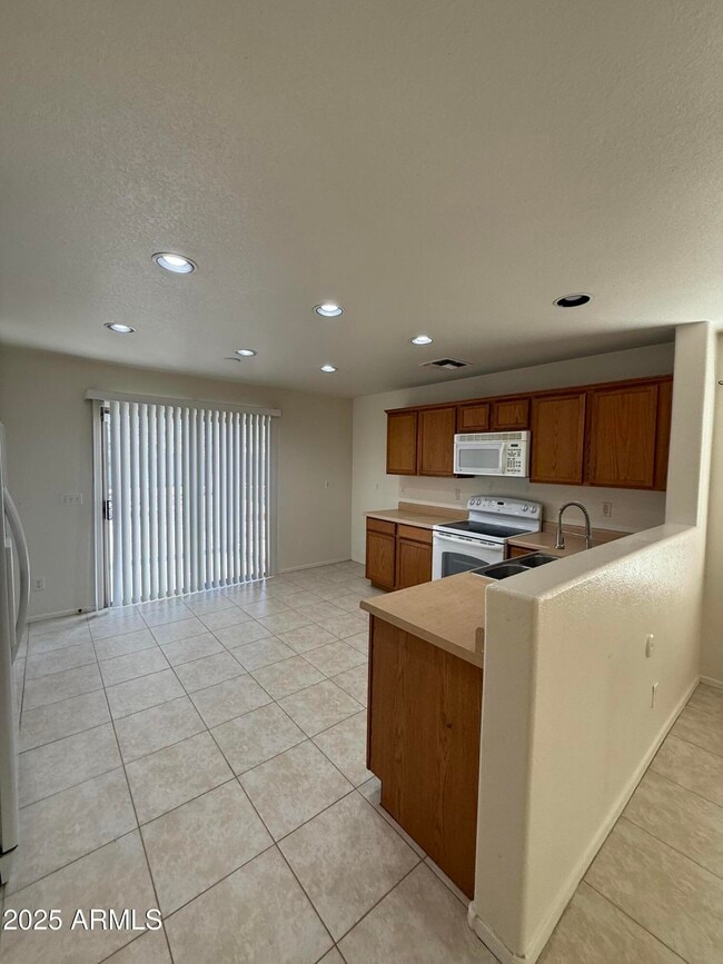 Building Photo - 25740 W Nancy Ln