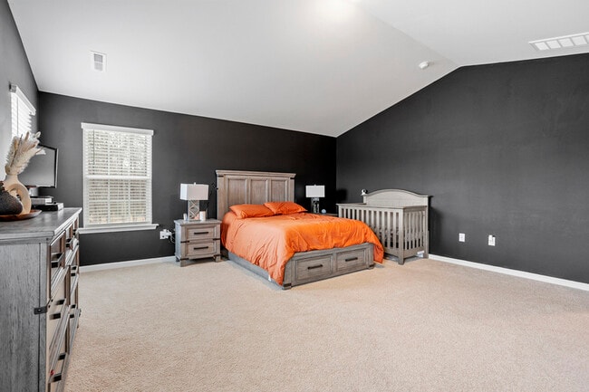 Building Photo - 68 Black Crk Dr