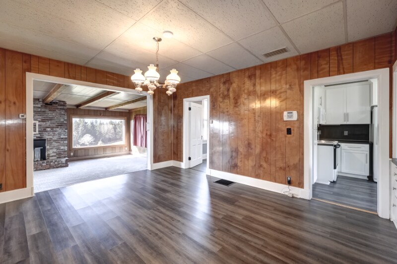 Building Photo - 47400 NW David Hill Rd