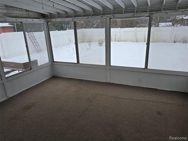 Building Photo - 27231 Five Mile Rd