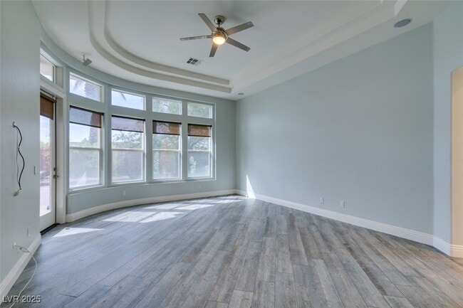 Building Photo - 1704 Cypress Manor Dr
