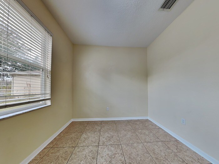 Building Photo - 5921 Cape Loop