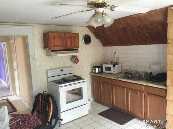 Building Photo - 1484 Dixwell Ave