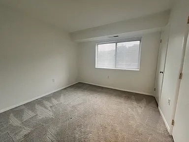 Main Bedroom - 5113 Crossfield Ct