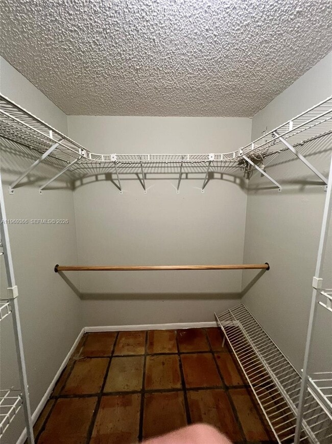 Building Photo - 7512 SW 95th Pl