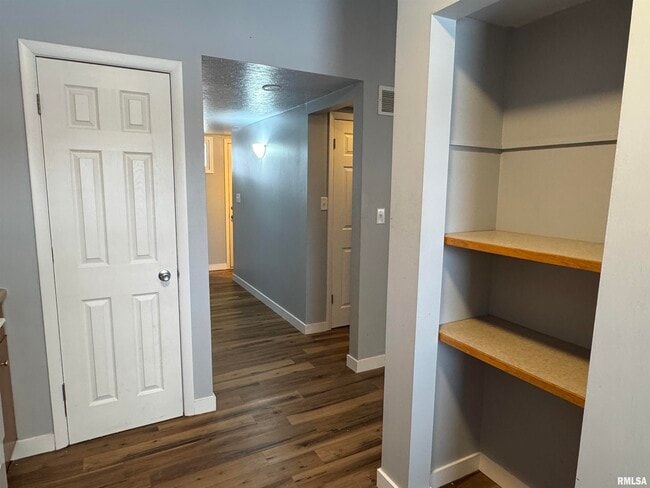 Building Photo - 3814 Mississippi Ave