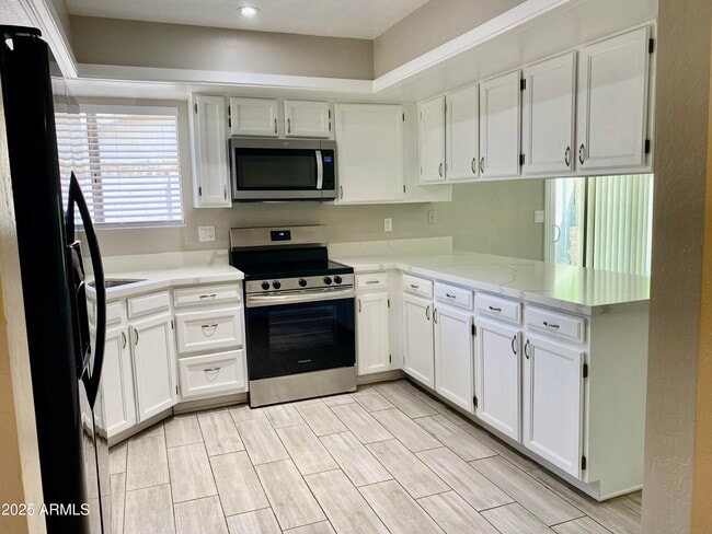 Building Photo - 5802 W Campo Bello Dr