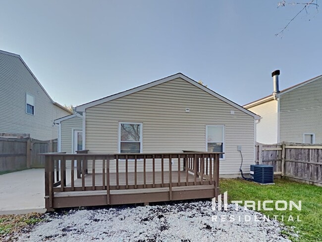 Building Photo - 10664 Glenayr Dr