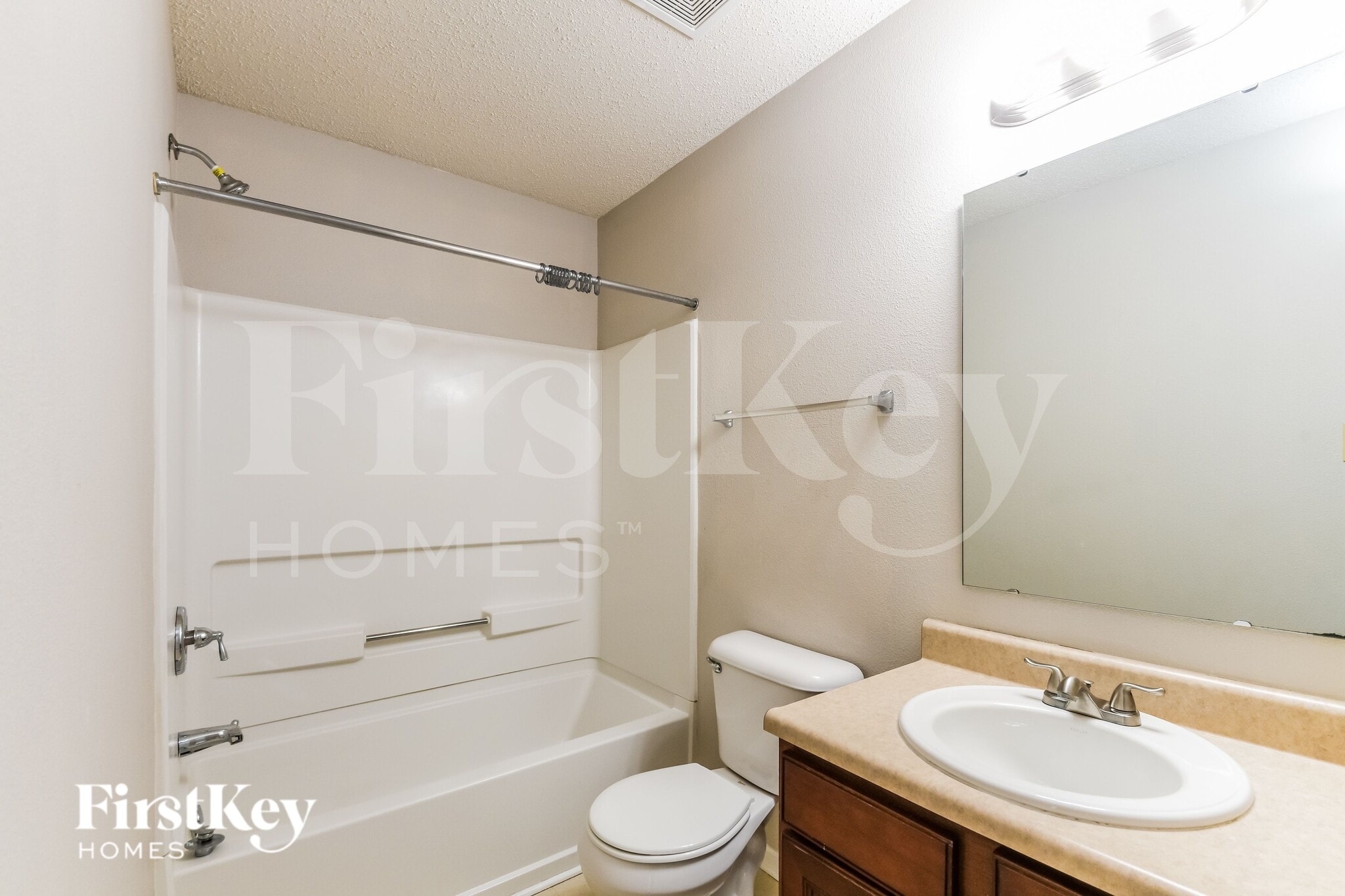 Building Photo - 12663 Republic Dr