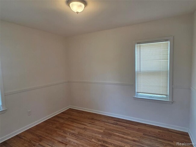 Building Photo - 7211 Paige Ave