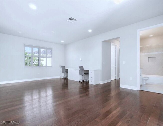 Building Photo - 4171 Crescent Ct