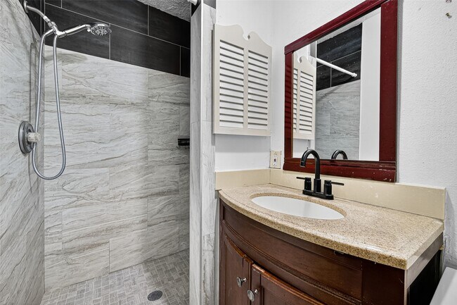 Building Photo - 12315 Chessington Dr