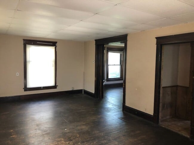 Building Photo - Beautiful 4-Bedroom Home for Rent