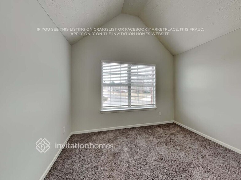 Building Photo - 225 Baltimore Ave