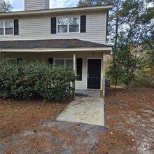 Building Photo - Charming 2bd/1.5ba NE Cola Duplex