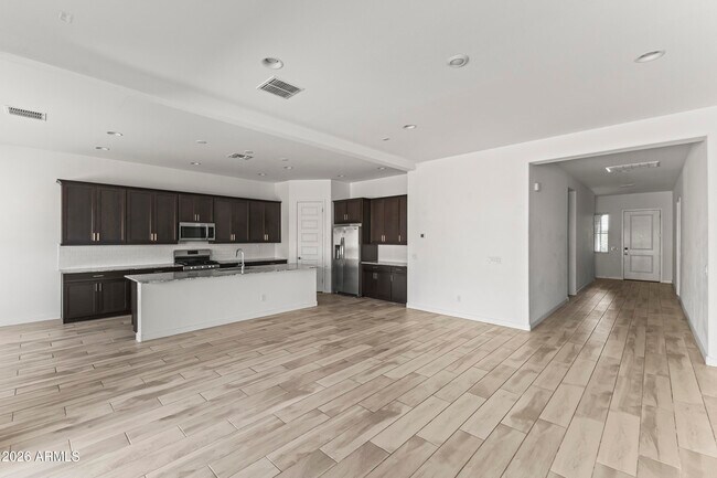 Building Photo - 9342 W Roma Ave