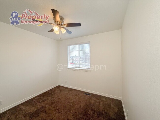 Building Photo - 1923 N Tyra Ave