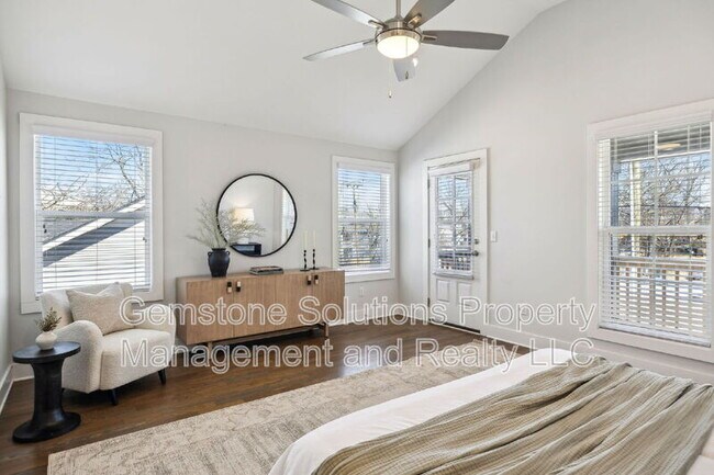 Building Photo - 1609 9th Ave N
