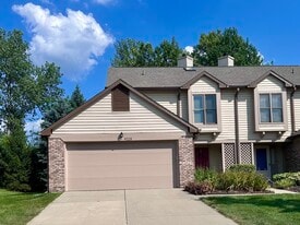 Building Photo - 9225 Sea Pine Ln
