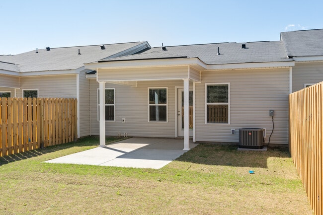 Building Photo - 8121 Bannock Cir