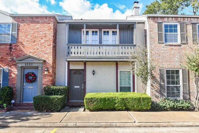 Building Photo - 6354 Del Monte Dr