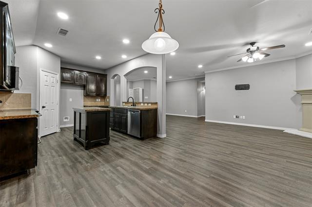 Building Photo - 6132 Shad Dr